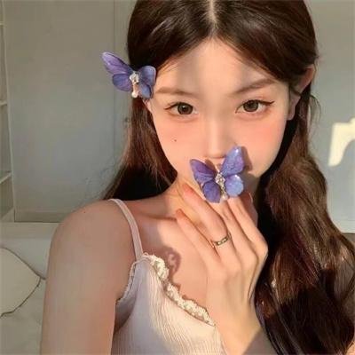 发布会现场直击：某影帝之子出道颜值引争议，凌晨最新进展